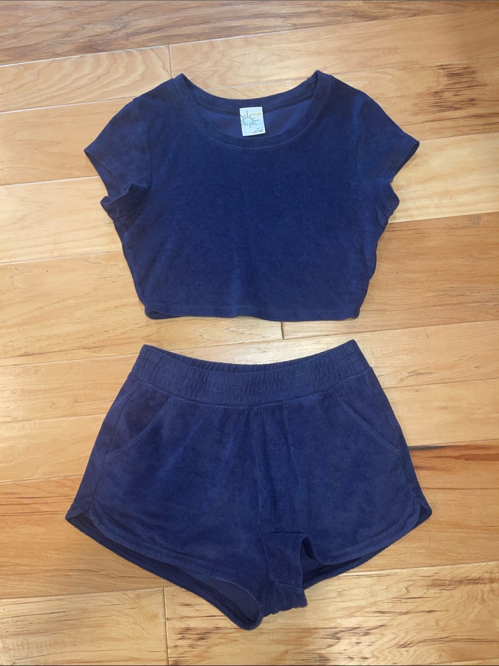 Woman’s Offline by Aerie Navy Terry Cloth Set with Elastic Waist Shorts and Top